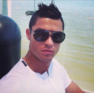 Cristiano-Ronaldo-Selfie